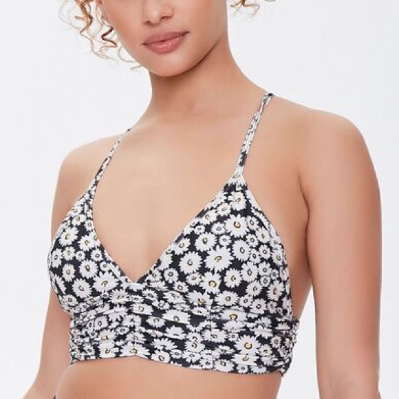 Forever 21 Other - Forever 21 Daisy Sports Bra Black White L
